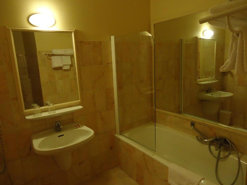 Matignon Hotel Bruselas Habitación foto